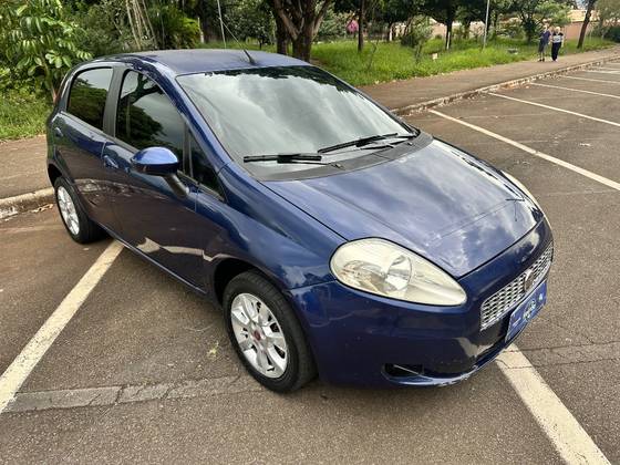 FIAT PUNTO 1.4 ELX 8V FLEX 4P MANUAL FIAT PUNTO 1.4 ELX 8V FLEX 4P MANUAL